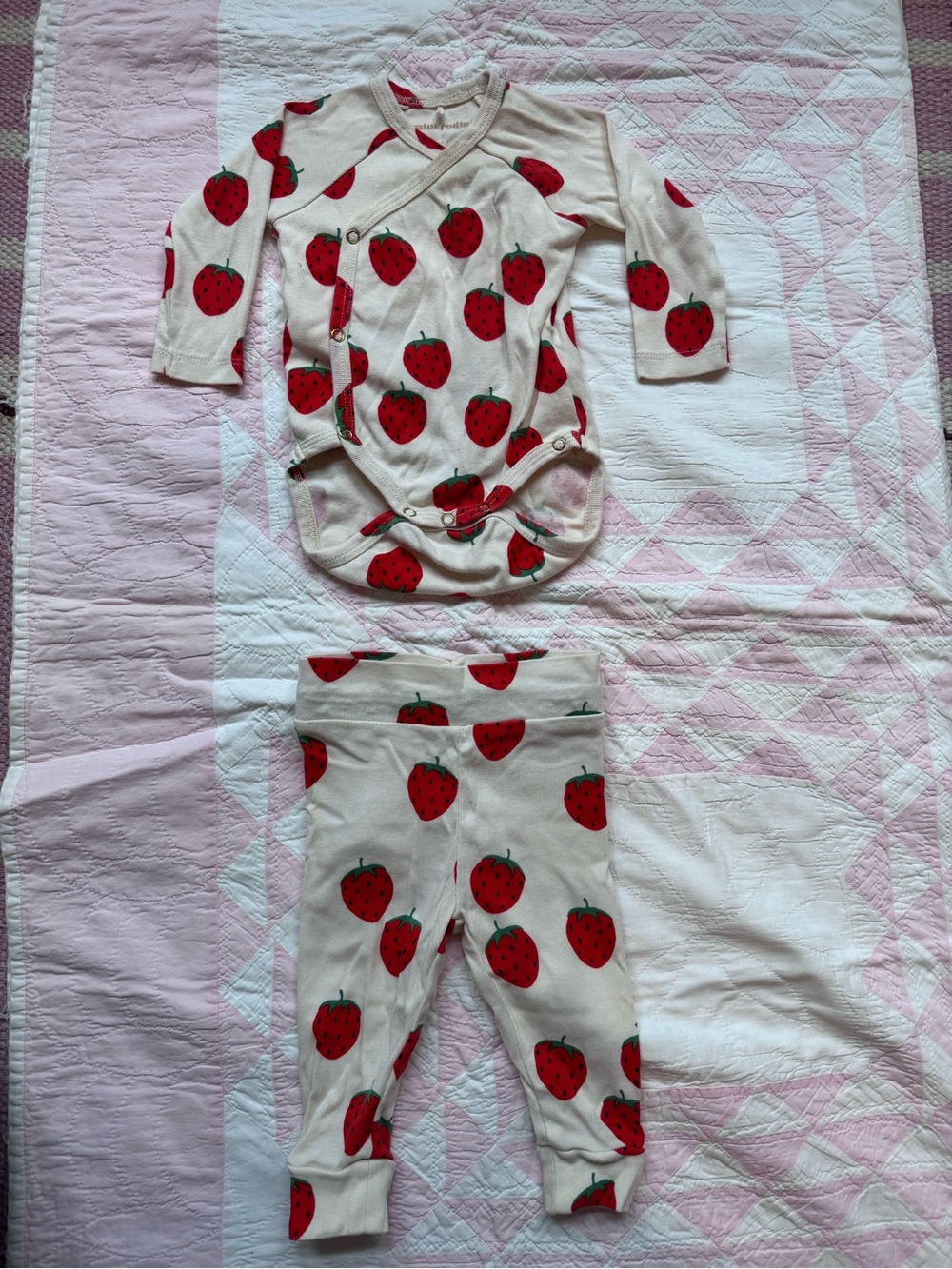 Mini Rodini Baby Strawberry Print Long-Sleeve Set - Cream and Red